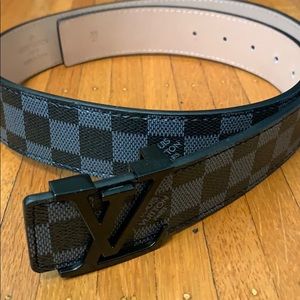 Black Louis Vuitton belt